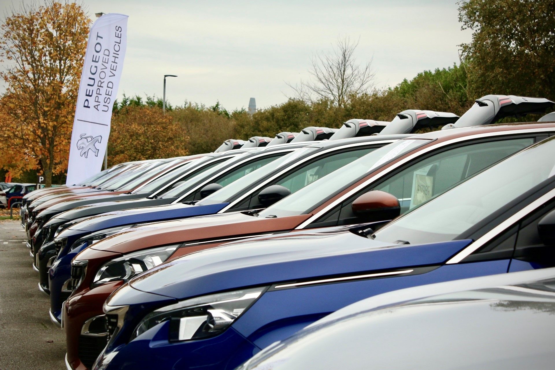 Howards Peugeot Yeovil Car dealership in Yeovil, AutoTrader